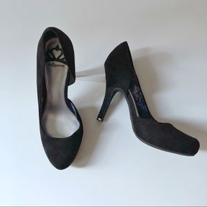 [Fergalicious] Black Suede D’Orsay Pumps Sz 8